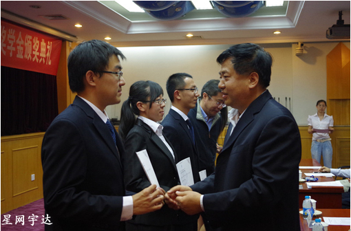 �������������ǲ���ѧ������ݷݷѧ��Բ��