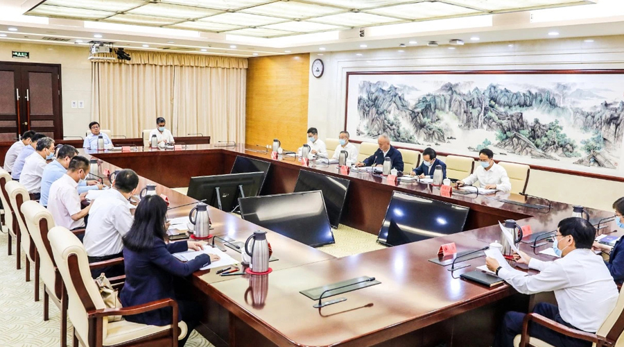 ������ί��ǲ����ھ��������в�����ҵ����̸���ܲ����Ƿ���������